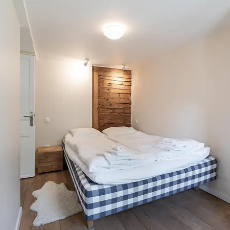 Haus Kirchplatz 4 By Premium Церматт