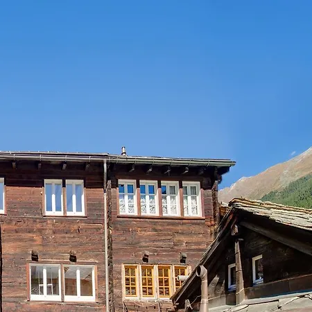 Haus Kirchplatz 4 By Premium Апартаменты Церматт
